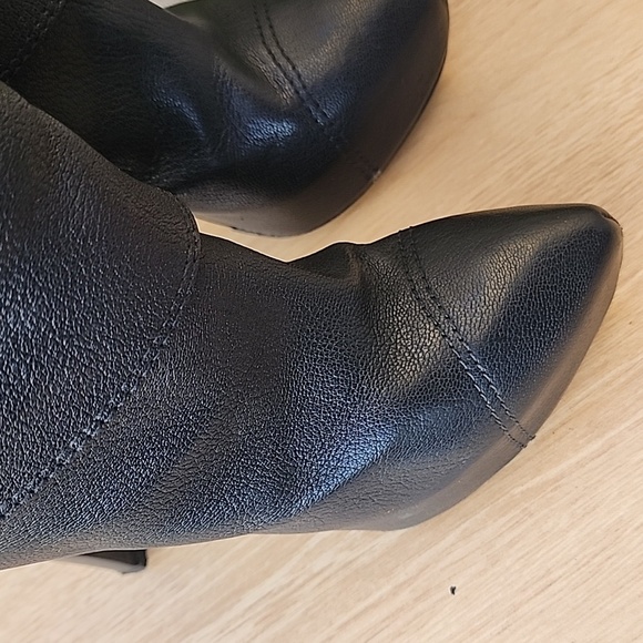 Louis Vuitton Knee High Black Boots High Heels size US size  6.5 / EU 37.5 - Picture 8 of 14